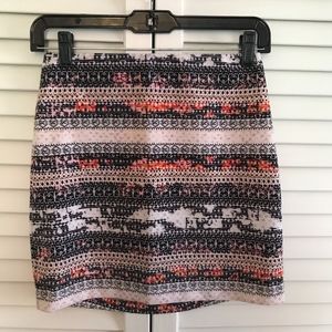*BCBGeneration* Patterned Bodycon Skirt